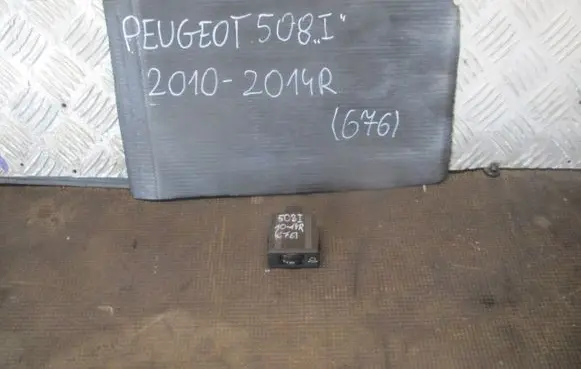 Peugeot 508 Headlight level height control switch 96366692