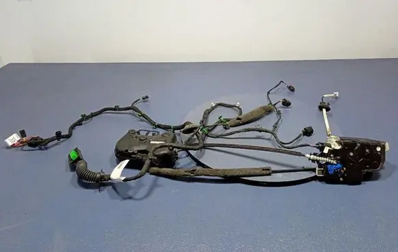 Porsche Panamera (970) Rear door lock 971839016B