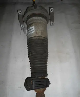 Volkswagen Touareg III Rear shock absorber/damper