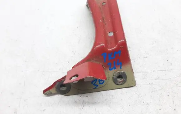 Volkswagen PASSAT B8 Fender mounting bracket 3G0821142