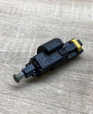 Opel Zafira A Clutch pedal sensor 09132299 09175172 09175185
