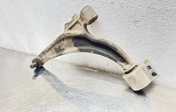 Opel Astra J Front lower control arm/wishbone 027060168012