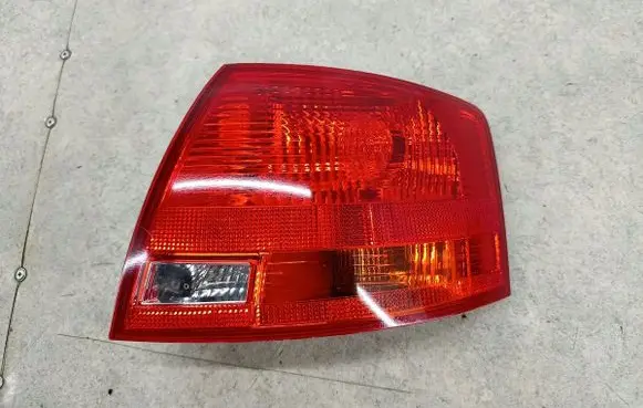 Audi A4 S4 B7 8E 8H Rear/tail lights 8E9945096E