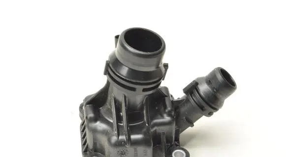 Volvo XC90 Thermostat housing 32263962