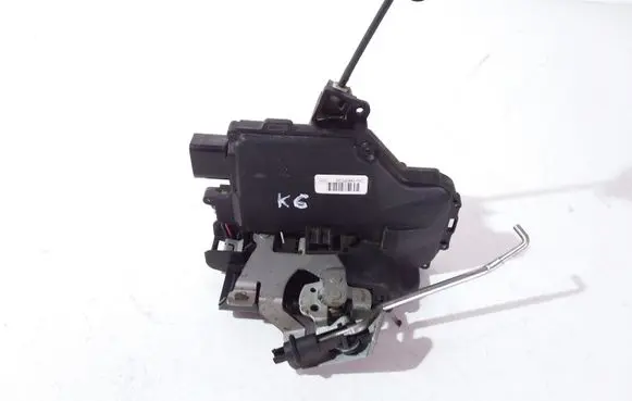 Audi A4 S4 B6 8E 8H Rear door lock 8E0839015C