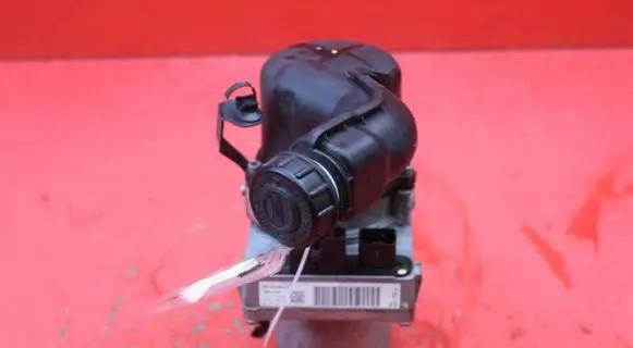 Peugeot 508 RXH Power steering pump 9675277380