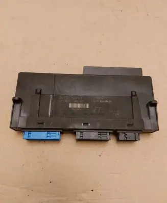BMW 5 F10 F11 Comfort/convenience module 9284284 4066716673 527756F01