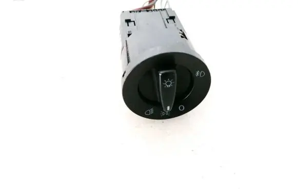Volkswagen Golf IV Light switch 1C0941531 C1--T1935