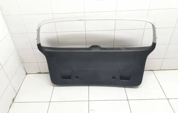 Volkswagen PASSAT B6 Tailgate/boot cover trim set 3C9867605D 3C9867605E 3c9867603a