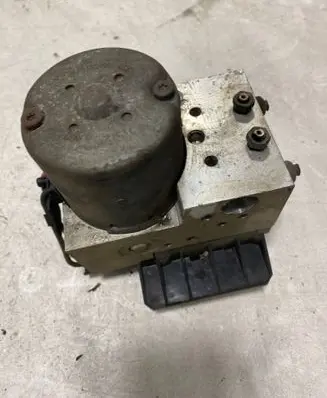 Nissan Primera ABS Pump 0130108098