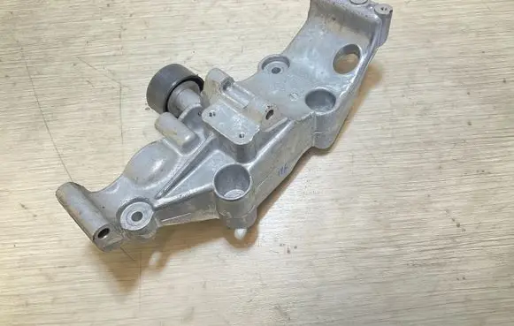 Generator/alternator bracket