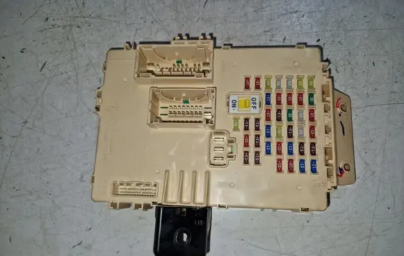 Hyundai i40 Fuse module 919503Z121