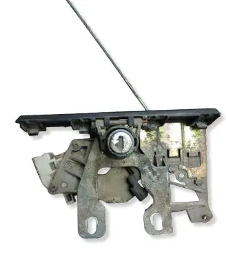 Volkswagen PASSAT B5 Tailgate exterior lock 3B0827297