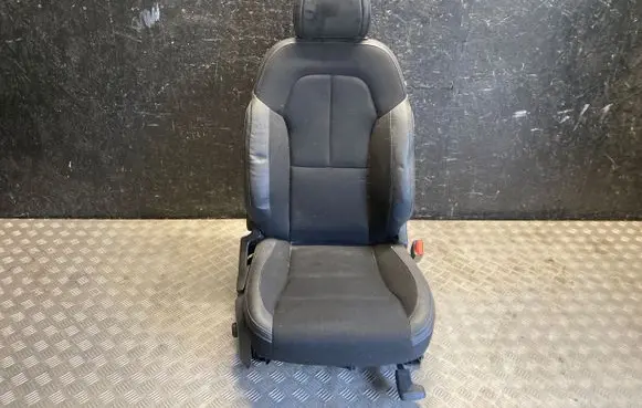 Volvo XC40 Front double seat 