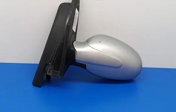 Front door electric wing mirror
