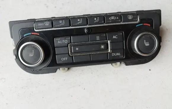 Volkswagen Golf VI Climate control unit 5K0907044FA 5HB00974603