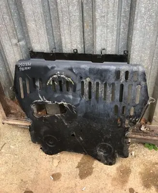 Peugeot Expert Engine splash shield/under tray 9827889280