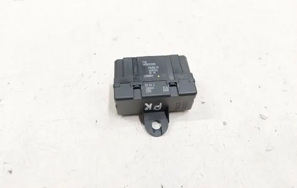 Peugeot 308 Seat heating relay 9638053380