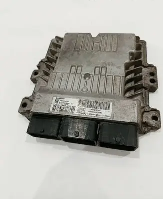 Peugeot 5008 Engine control unit/module 9677243580 S180123006A 9666631180