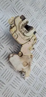 Nissan Terrano Front door lock