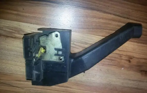 Renault Megane I Rear door lock