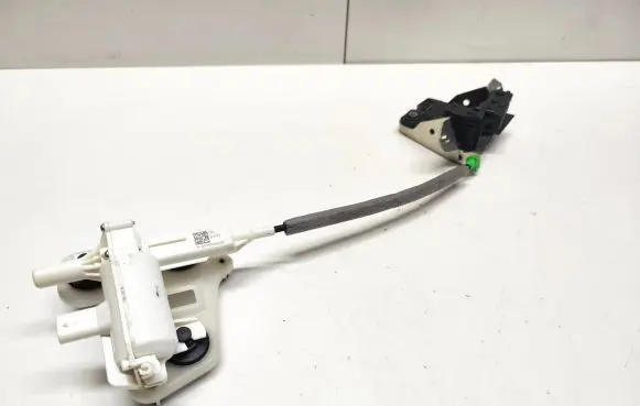 Loading door lock