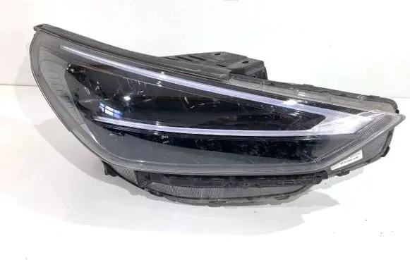 Hyundai i30 Headlight/headlamp 92102G4600