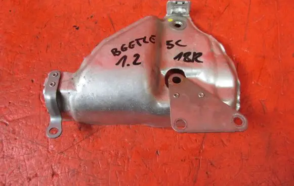 Volkswagen Beetle A5 Exhaust heat shield 04E253041F