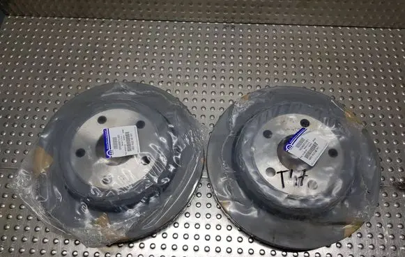 Jeep Grand Cherokee Rear brake disc 53409713 68035022AE