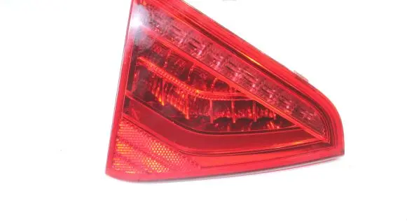Audi A5 8T 8F Tailgate rear/tail lights 8T0945093C