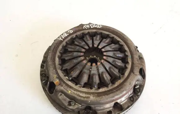 Toyota Yaris Clutch set kit NP52100 131205