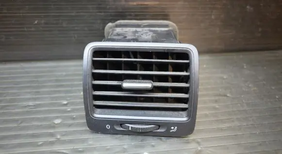 Volkswagen Golf V Dashboard side air vent grill/cover trim 1K0819709