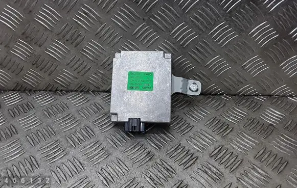 Hyundai ix20 Voltage converter/converter module 953001K000