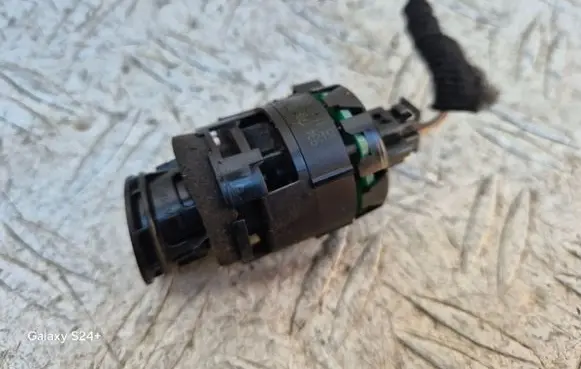 Mercedes-Benz C W204 Air quality sensor A2048300218