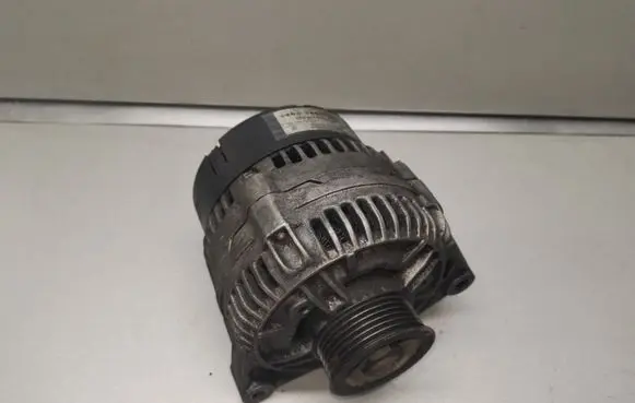 Audi A6 S6 C5 4B Generator/alternator 059903015X