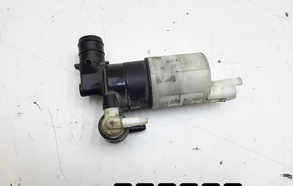 Renault Megane II Windscreen/windshield washer pump 8200067015 9641553880 9641553980
