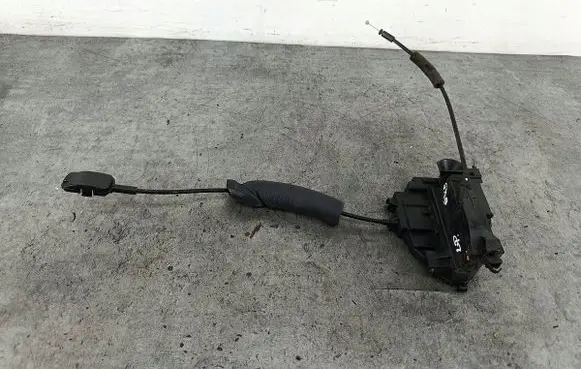 Renault Megane III Front door lock 805030001R