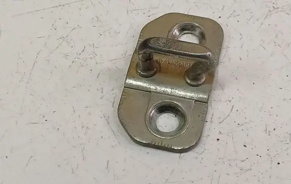 Mercedes-Benz B W245 Front door lock loop/hook striker 