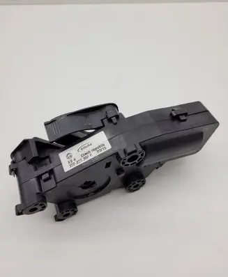 Skoda Superb B6 (3T) Tailgate/trunk/boot lock/catch/latch 3T0827300C