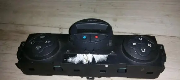 Renault Megane II Climate control unit