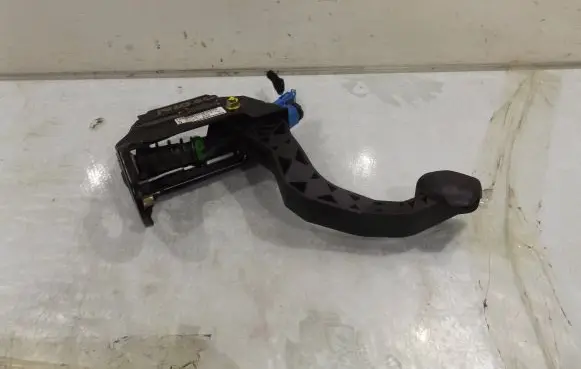 Clutch pedal