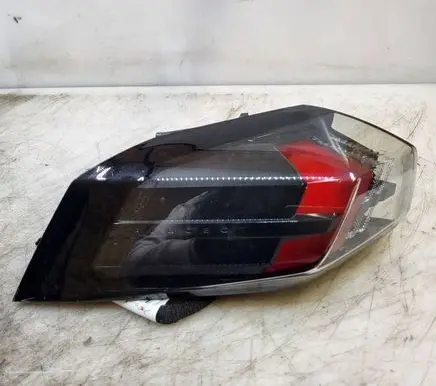 Peugeot 2008 II Rear/tail lights FR2695010201