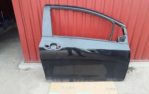Toyota Yaris Door (2 Door Coupe) 