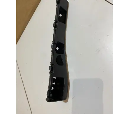 Ford Mustang VI Front bumper mounting bracket FR3B16C067AC