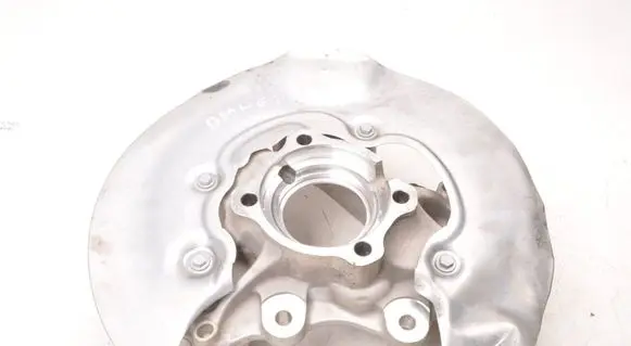 BMW i4 Rear wheel hub spindle/knuckle 6893273