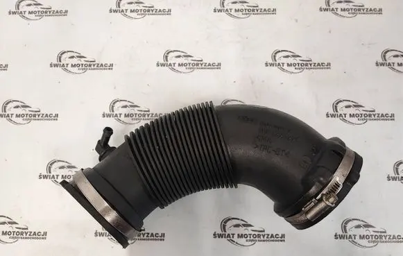 Audi A5 8T 8F Air intake duct part 06H129629F