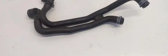 Engine coolant pipe/hose