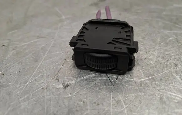 Mercedes-Benz C W202 Headlight level height control switch