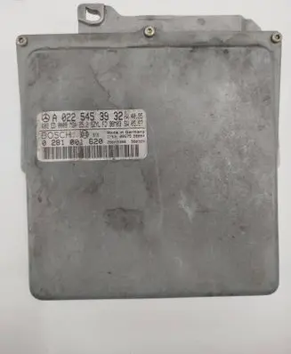 Mercedes-Benz E W212 Engine control unit/module A0225453932 0281001620 28SA3308