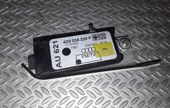 Audi A8 S8 D2 4D Aerial antenna amplifier 4D0035225P